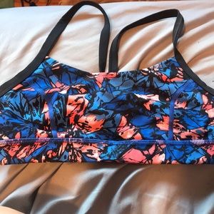 Lululemon Sports Bra. Size 6